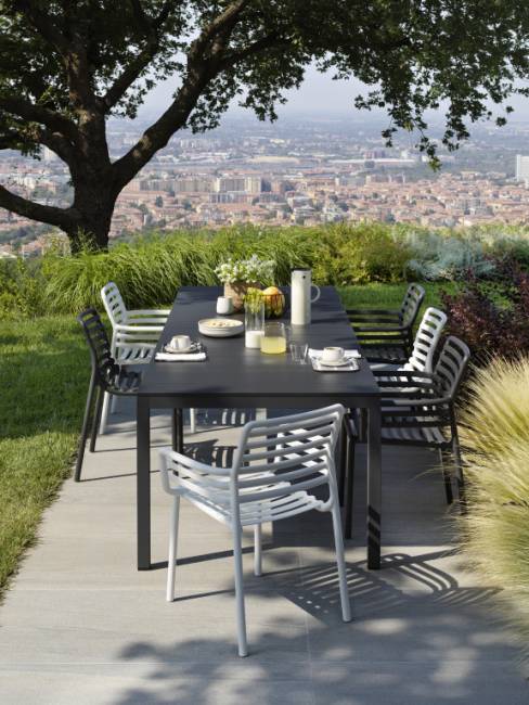 Кресло пластиковое Doga белый 600х565х835 мм