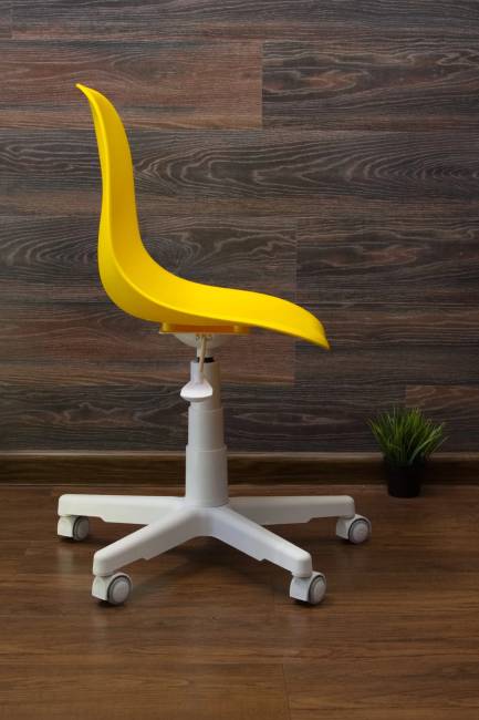 Кресло компьютерное Смузи белый/горчичный