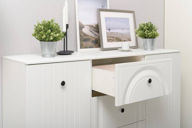 Пенал со стеклом и два комода под ТВ Валенсия цвет белый шагрень