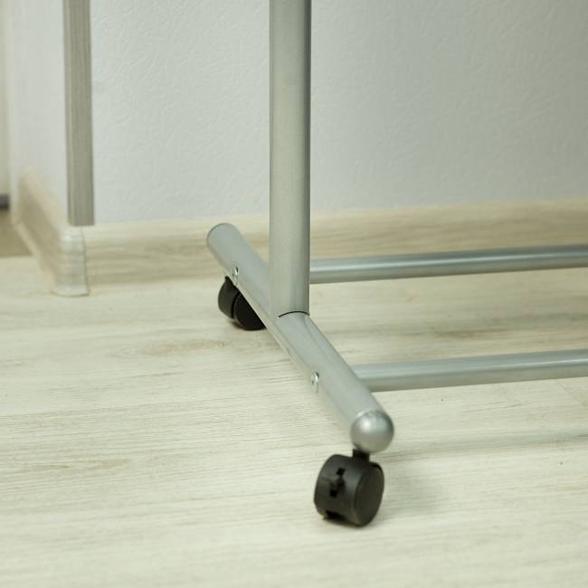 Вешалка напольная на колесах М 9 металлик с крючками Вешалка напольная на колесах М 9 металлик с крючками