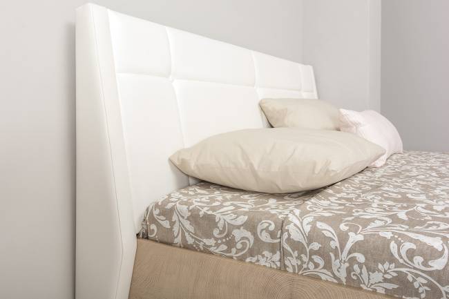 Кровать Муссон с подъёмным основанием и туалетным столиком цвет дуб эндгрейн элегантный/искусственная кожа белая