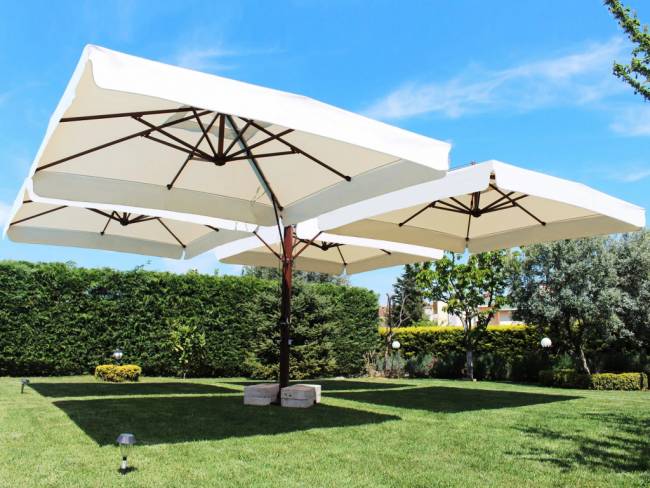 Зонт профессиональный четырехкупольный 6.53х6.53 м Banana Quadro бежевый 6530х6530 мм